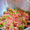 レンジで簡単！枝豆入り焼売風豚団子(おろしぽん酢で♪)の工程2