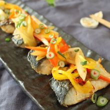 サバとパプリカの中華風マリネ