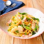 もっちり麺で♡カブとアスパラのペペロンチーノ