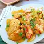 ワンパン15分！鶏むね肉とじゃがいものバター醤油炒め