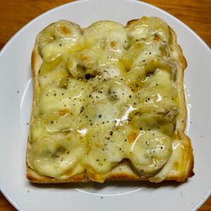 Kの作ってみた!投稿(はちみつチーズおつまみバナナトースト)
