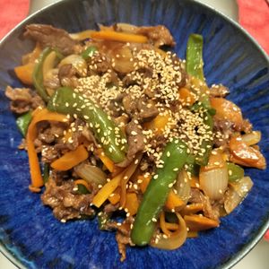 美沙智【みさと】の作ってみた!投稿(ご飯がすすむ！スタミナ満点プルコギ)