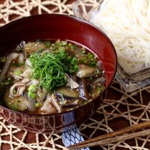 ナスと豚肉のあったかつけそうめん