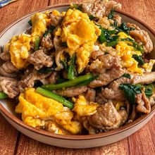 10分で爆速おかず【豚こまニラ玉の甘酢だれ】