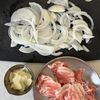 真白玉ねぎとカリカリ豚バラの和風パスタの工程1