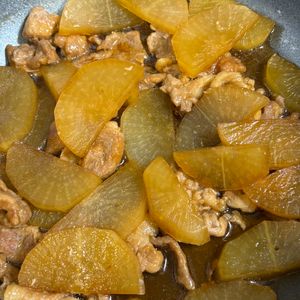 あるぱかの作ってみた!投稿(【大根と豚こま肉の煮物】甘辛煮物の黄金比！食材置き換えOK！)