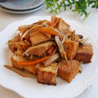 肉なしでもボリューム満点！厚揚げとごぼうの甘辛炒め