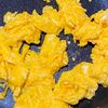 ごはんが進む！鶏ニラ玉の工程2