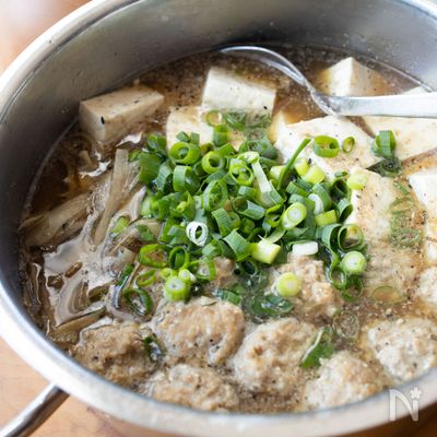 『肉団子とごぼうと豆腐のごま味噌鍋』#具だくさん