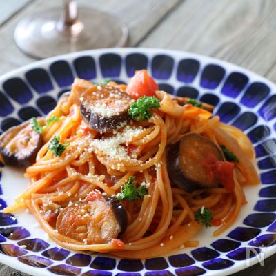 ワンパン15分!【なすとベーコンのトマトパスタ】洗い物が楽♪