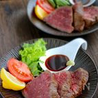 意外と簡単！お肉やわらか♡とろける美味しさ〔牛肉のたたき〕