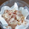 プチトマトと茹で豚のさっぱり塩こん香味和えの工程2