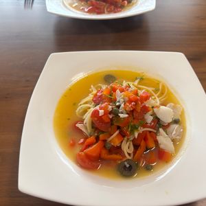 こむぎの作ってみた!投稿(ごちそうの味♪アクアパッツァ風パスタ)
