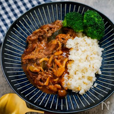 子どもが大喜びした野菜入り♪本格ハッシュドビーフ