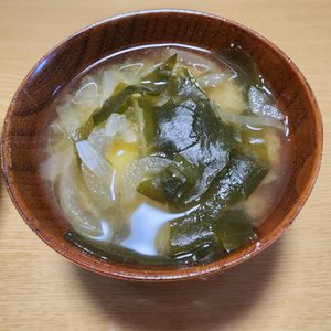ナムディの作ってみた!投稿(【じゃがいもとわかめの味噌汁】じゃがいも入りでビタミン重視☆)