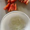 しっかり味しみ【トマトと玉ねぎの塩こうじマリネ】の下準備