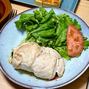 とびうおの作ってみた!投稿(【鶏むね肉のほうれん草トマトはさみ焼き】ボリューム満点！)