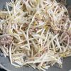 【冷めてもサクサク】もやしとひき肉のコロッケの工程2