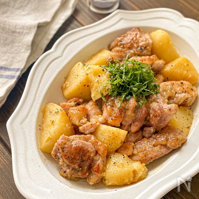 照り照りコクうま〜♡【鶏肉とじゃがいものバターぽん酢】