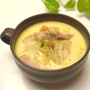 とのちゃまの作ってみた!投稿(かぼちゃと白菜の《トロトロ♡♡豆乳スープ》)