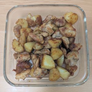 ゆいの作ってみた!投稿(【鶏肉と新じゃがのバター醤油焼き】頬張って食べたい♡)