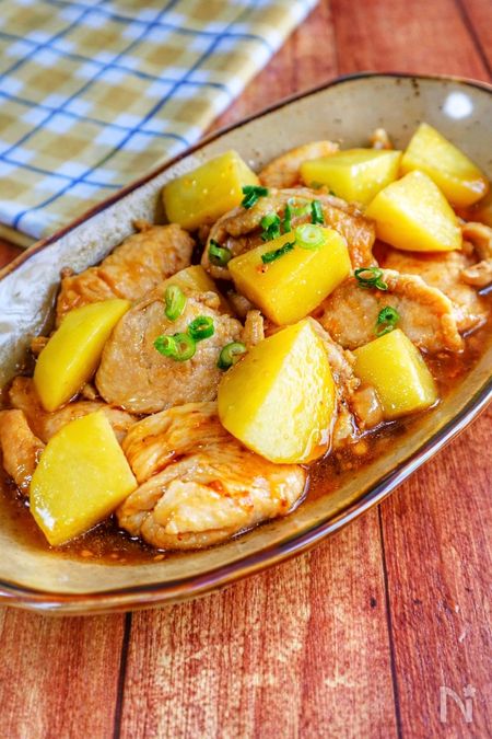 新じゃがと鶏むね肉のスタミナ炒め