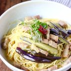裏切らない美味しさ！ベーコンとジューシー茄子のピリ辛パスタ