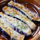 レンジで10分♪【とろ～り茄子の味噌チーズ焼き】