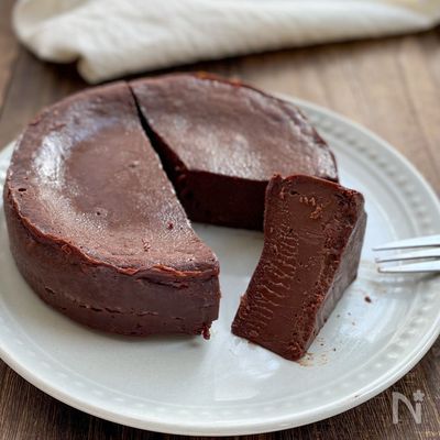 【材料5つ！】とろける幸せ♪濃厚すぎる生チョコケーキ