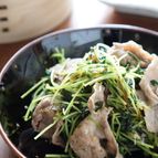 豆苗と豚こまの塩昆布バター