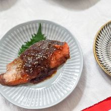 フライパンで焼鮭【柚子胡椒みそだれ】