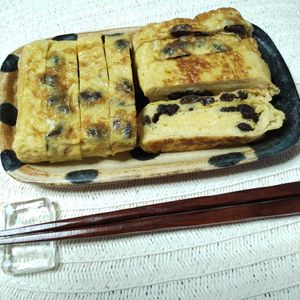 M＊Pの作ってみた!投稿(【お弁当】レーズン入り甘い卵焼き)