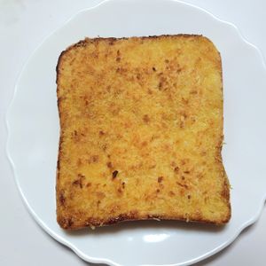 ふうかの作ってみた!投稿(【塗って焼くだけ♡】至福のカレーパン風☆サクサクトースト！)