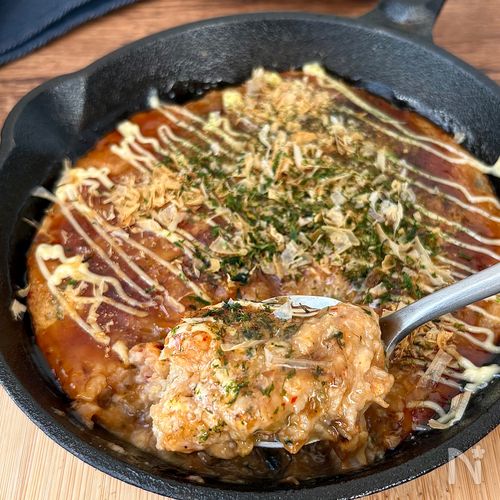 とろ〜り美味しい♪【お好み焼き風キムチ長芋焼き】
