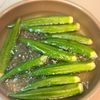 はちみつコチュジャン味🎶照り照りオクラの肉巻きの工程1