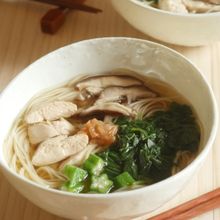 モロヘイヤと梅のさっぱりにゅうめん
