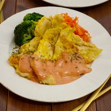 【鶏むね肉のピカタ】一手間で驚きの柔らかさ！
