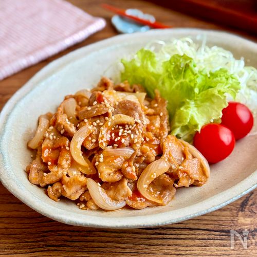 10分おかず♪コク旨【豚こまと新玉ねぎのみそ炒め】