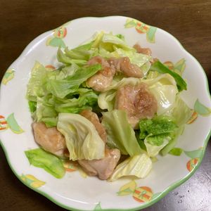 1032207の作ってみた!投稿(【春キャベツと鶏肉のにんにくうま塩炒め】)