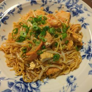たりおの作ってみた!投稿(【厚揚げともやしのキムチ焼きそば】低コストで美味しい♡)