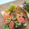 パンやさん以上⁉︎BBLT!バジルベーコンレタストマトサンドの工程3
