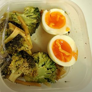 曖昧の作ってみた!投稿(ブロッコリーサラダ)