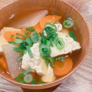 ミルクの作ってみた!投稿(身近な調味料で作る♡『大根と人参と豆腐のお吸い物』)
