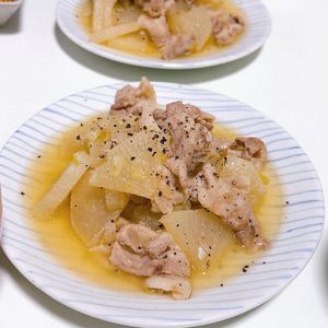 にらたまの作ってみた!投稿(【ねぎ塩豚バラ大根】夫も絶賛！人気のねぎ塩味で簡単煮物♡)