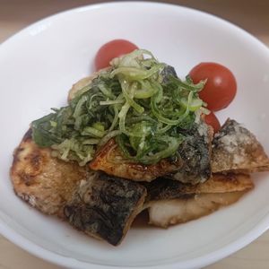 ゆうちゃんの作ってみた!投稿(さっぱりねぎだれが旨い！さばの油淋魚)