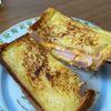 1345910の作ってみた!投稿(チーズとろ~り♪ハムチーズフレンチトースト)