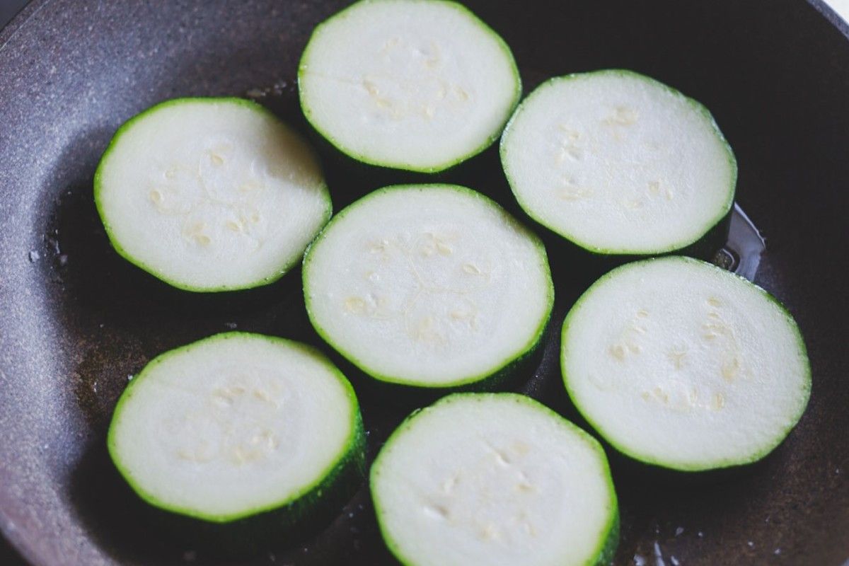 ずっき〜に ズッキーニのフライパングリル【焼くだけ】 | レシピサイトNadia