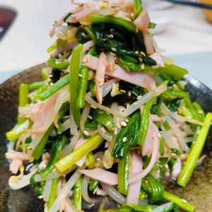 もんぶらん°・*:.。.☆の作ってみた!投稿(【もやしとほうれん草とハムのさっぱり中華サラダ】節約にも！)