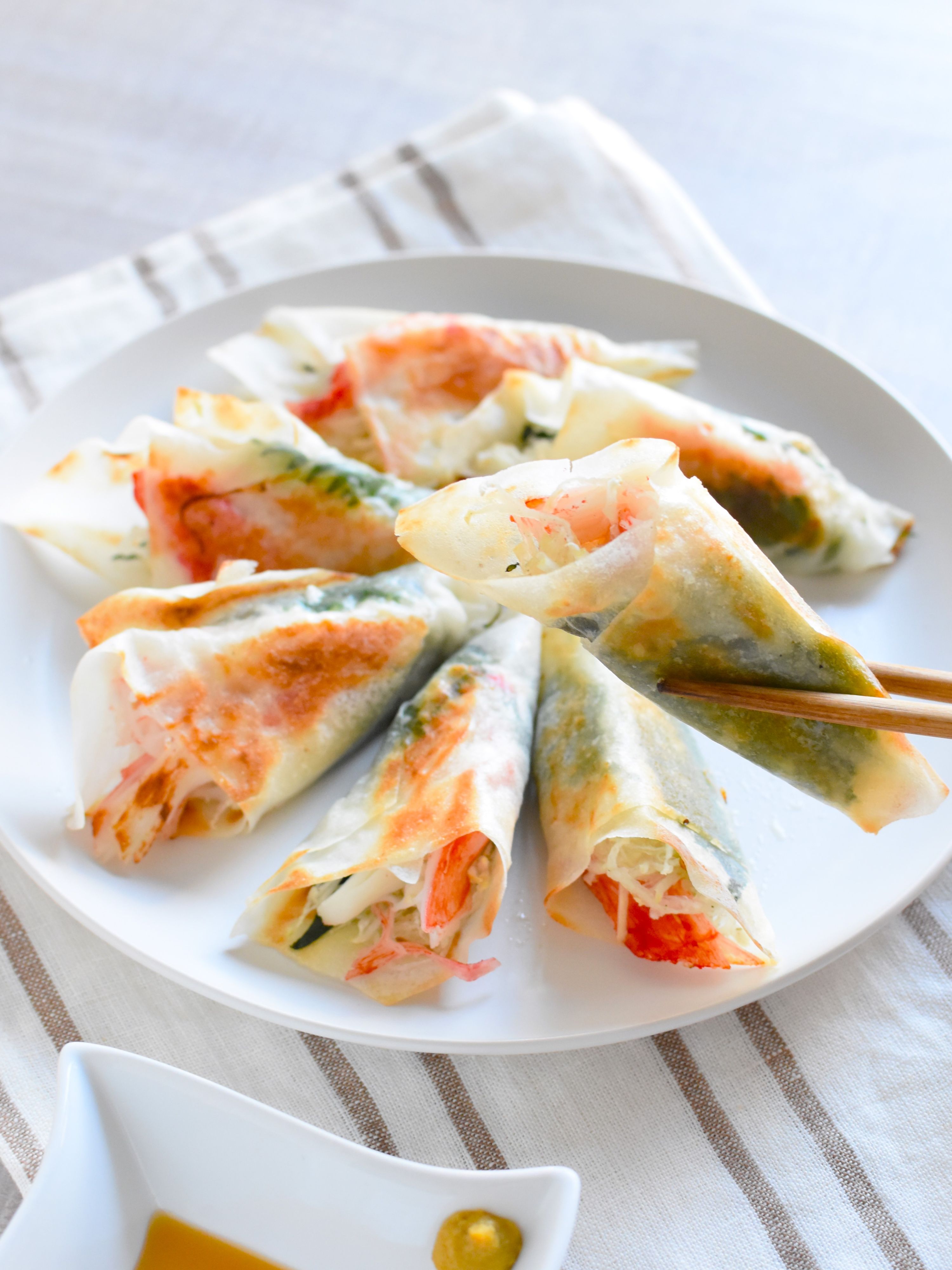 揚げない！春巻き】ワンパンめちゃ楽～花束春巻き♪ | レシピサイトNadia