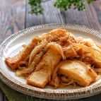 【らくレピ】絹厚揚げと玉ねぎの生姜焼き風